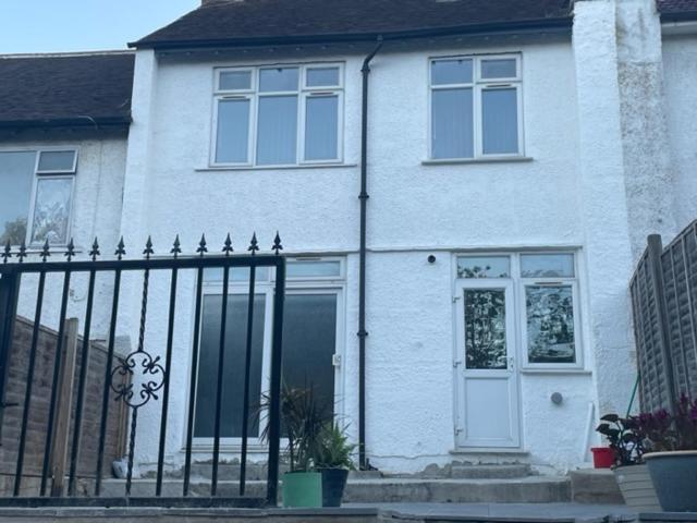 5 Bed 5Mins From Wembley Stadium London Eksteriør billede